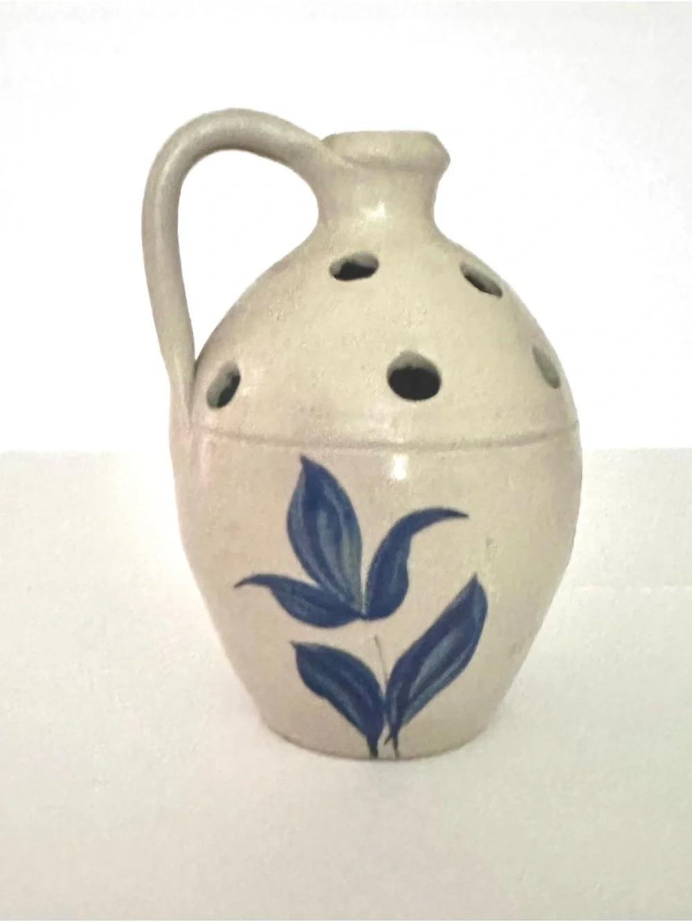 Williamsburg Pottery salt glazed mini jug bud vase blue floral/leaf 5in
